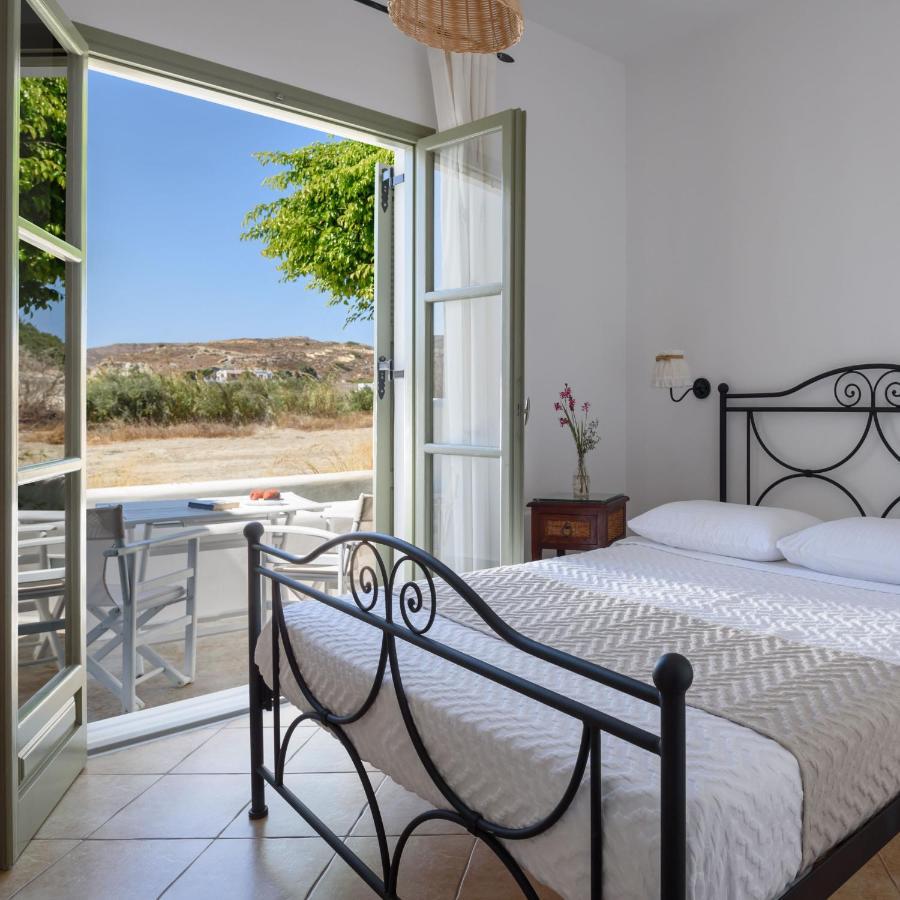 Mirabeli Apartments & Suites Pollonia Eksteriør bilde