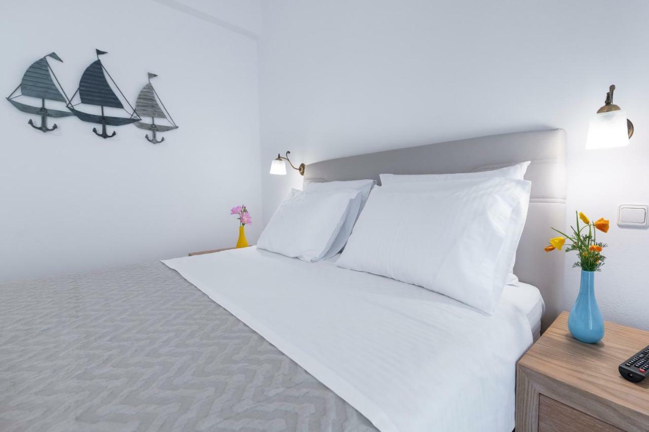 Mirabeli Apartments & Suites Pollonia Eksteriør bilde