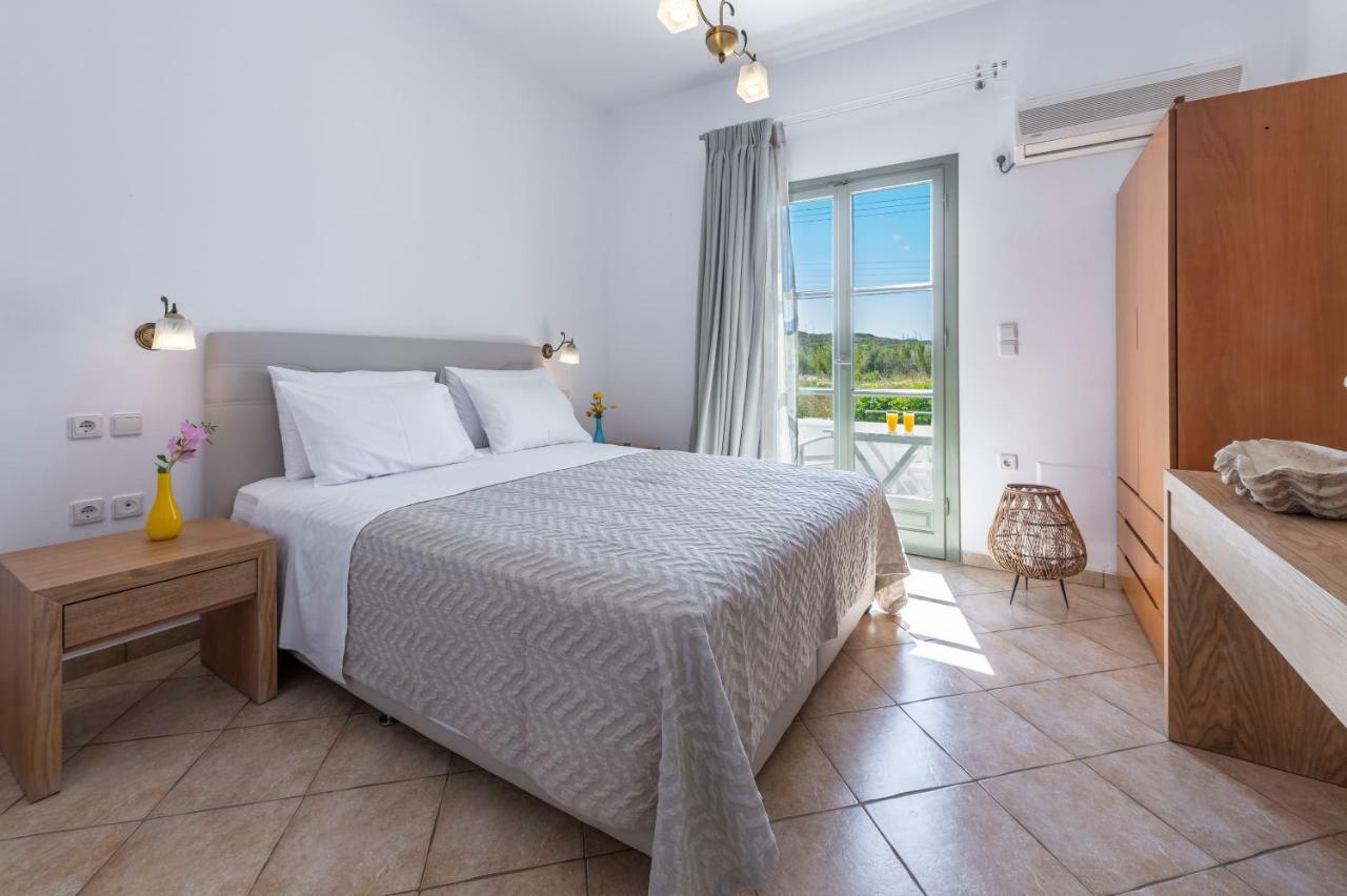 Mirabeli Apartments & Suites Pollonia Eksteriør bilde